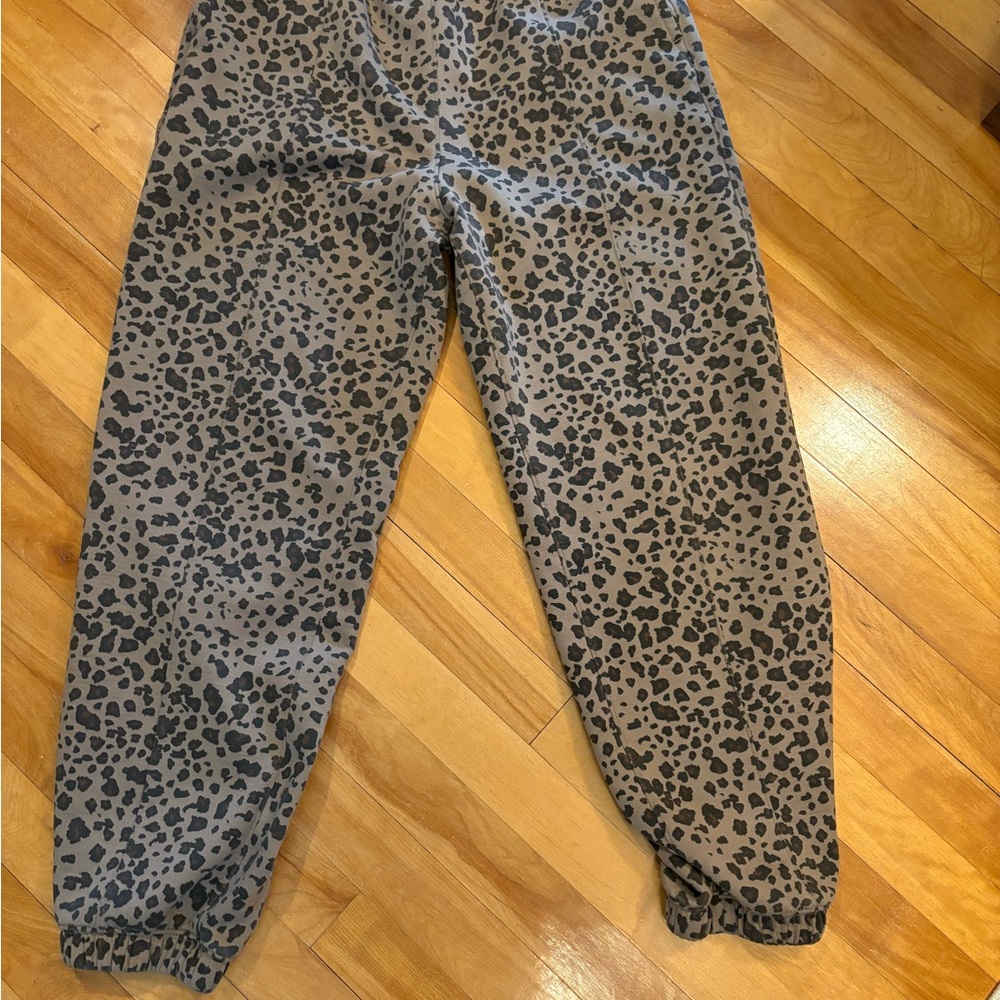 Abercrombie & Fitch Gray Leopard Print Joggers